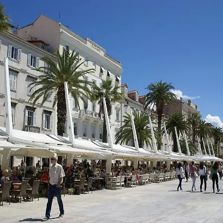 Mandika - One Bedroom Apartman Split