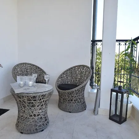 Mandika - One Bedroom Апартаменты Сплит