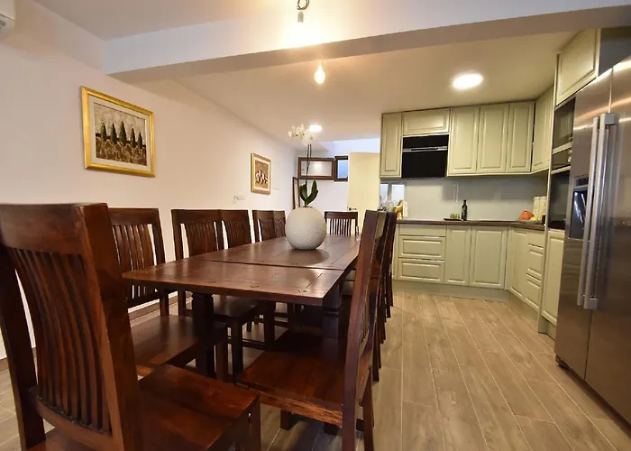 Mandika - One Bedroom דירה
